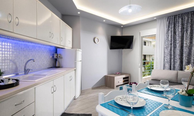 Toroni Apartment | Leonardo Apartamente