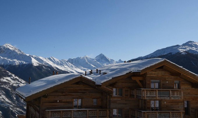 Granges Apartment | "Les Aiguilles Rouges", located at an altitude of 1750 metres, is one of the first buildings to be b