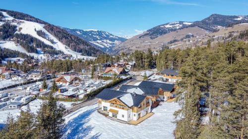 Mareo Apartment | Les Ciases Chalets Dolomites Apt 2