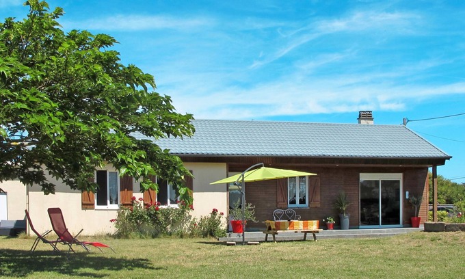 Anneville-sur-Mer House | Les Cordylines by Interhome