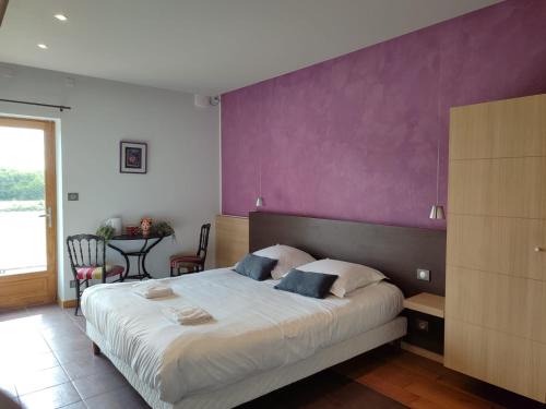 Montbeugny Bed & Breakfast | Les Damayots refuge familial 10 mn du Pal
