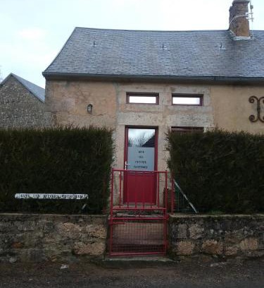 Saint-Brisson House | Les petites Fourches