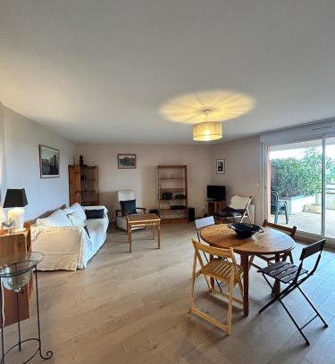 Seilh Apartment | Les Rives du Golf parking privé