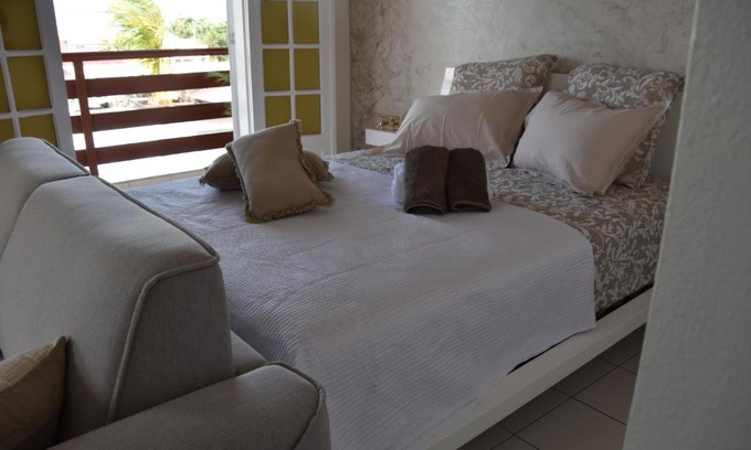 Baie-Mahault Apartment | Les Studios de la Mahaultière