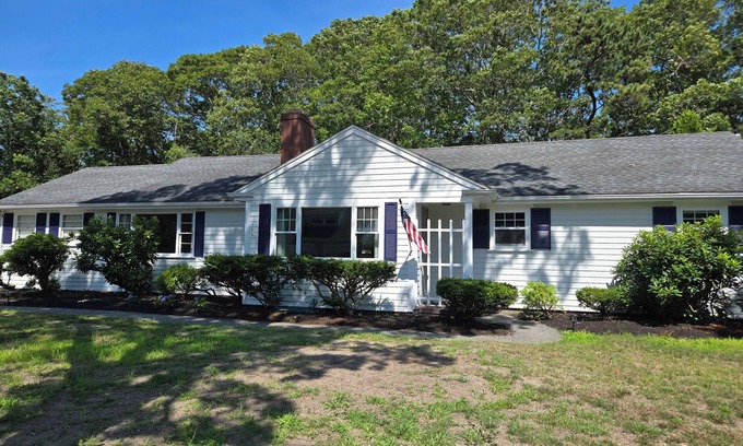 Hyannis Port House | Less than a mile to Keys Beach Hyannis. Beach Pass Provided.