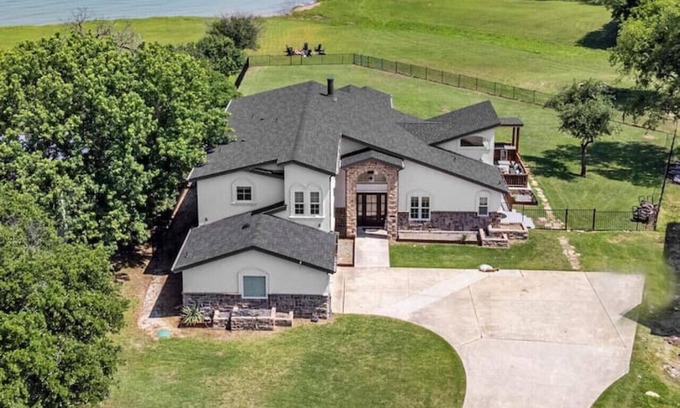 Lakewood Village House | Lewisville Lake Million Dollar Oasis w/ Pool!