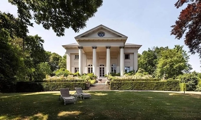 Bruges Villa | Leyselebeke Castle - Suite with Garden View