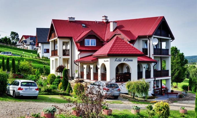 Polanczyk House | Liść Klonu