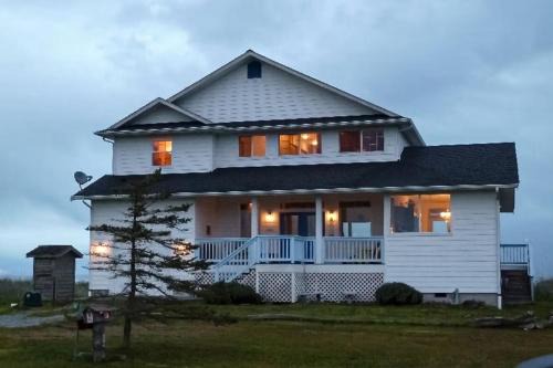 Sequim House | Lighthouse Manor
