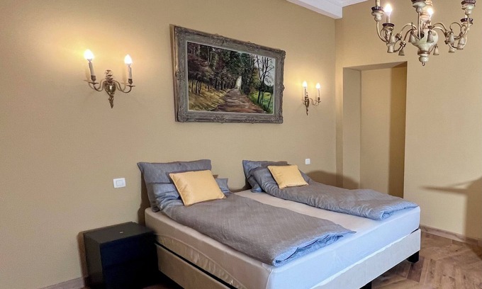 Historical Center Bruges Bed & Breakfast | like in the middle ages bed & breakfast with WiFi in charming Brugge