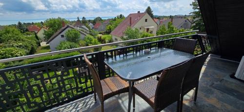 Balatonfured Apartment | Lila Füge Vendégház