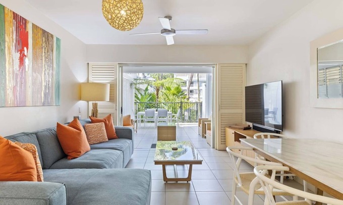 Palm Cove Resort | Lilac Suite Chic Resort Living at The Beach Club