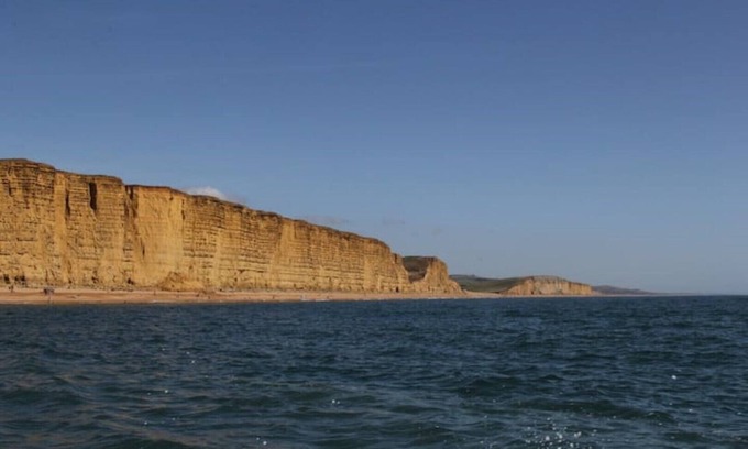 Bridport Apartment | Lime House Georgian 2 King, 2 bath stylish apartment