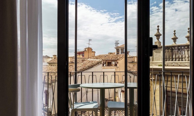 Central District Apartment | Limehome Granada Calle Lopez Rubio