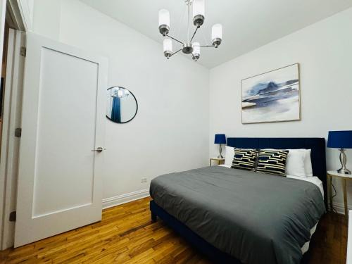 Lincoln Square Apartment | Lincoln Center New York