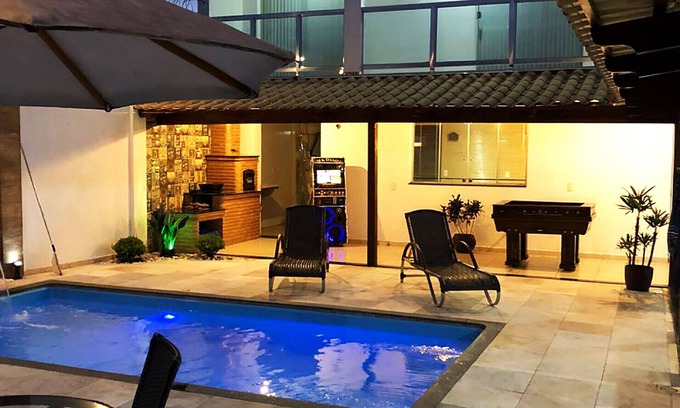 Aeroporto House | Linda casa de alto padrão com Wi-Fi e lazer em MG