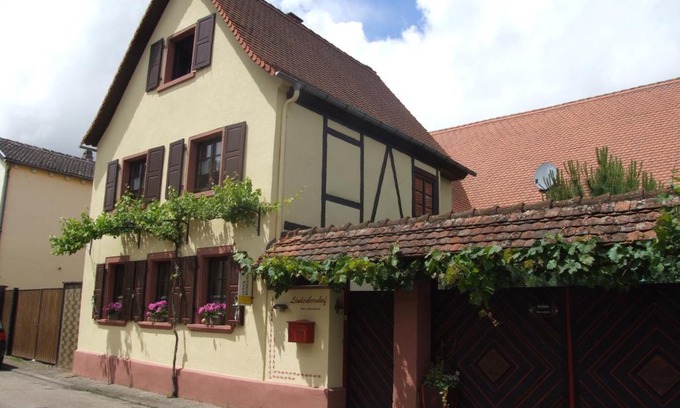 Edesheim Apartment | Lindenbornhof