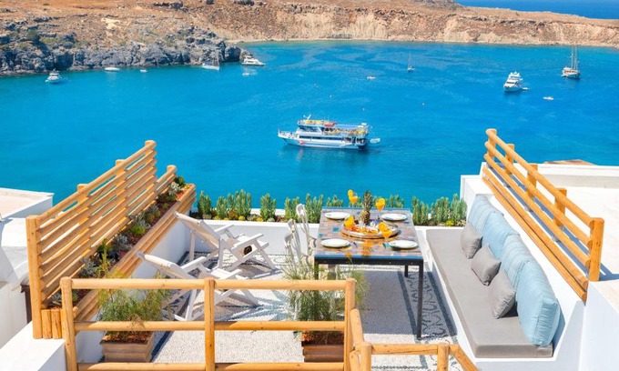 Lindos Villa | Lindos Shore Summer House with Jacuzzi and sea view !