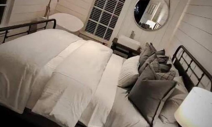 Linville Ridge House | LINVILLE MOUNTAIN BARN LOFT on WEDDING VENUE, Hot Tub, FARM,close to attractions
