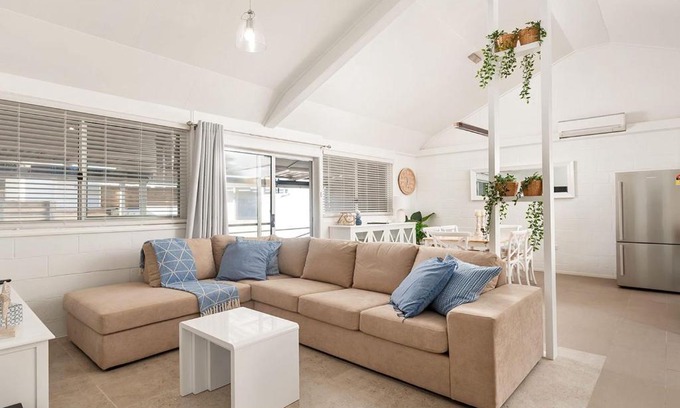 Boat Harbour Apartment | Little Kingsley Beach House