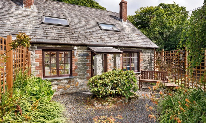 Brazzacott Cottage | LITTLE LEIGHS, pet friendly, character holiday cottage in Warbstow,