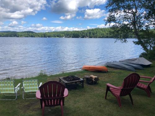 Franklin House | Little Loon Cottage and Beach on Webster Lake