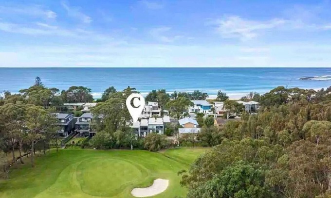 Mollymook Beach Apartment | Little Molly on Mitchell