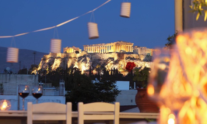 Thissio Apartment | Live in Athens, Our first love #01