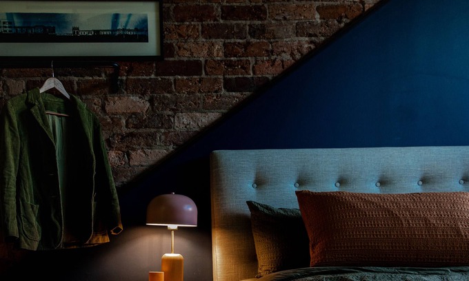Fitzroy Apartment | Live on the world's most livable street! Walk everywhere, pet welcome.