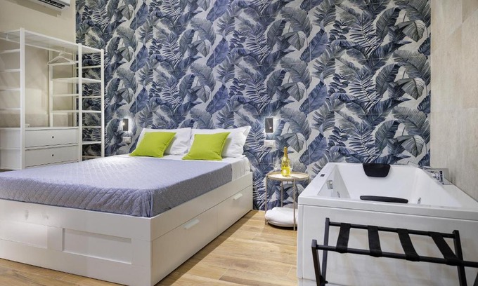 Naples City Centre Apartment | Live suite Napoli