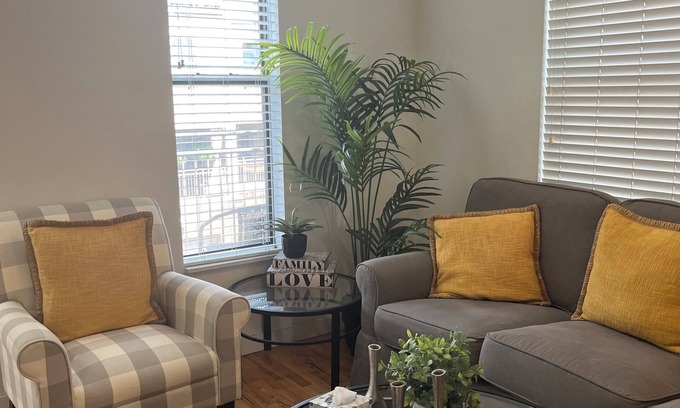 Castleberry Hill Condo | Living for the City! Downtown condo in the heart of the city