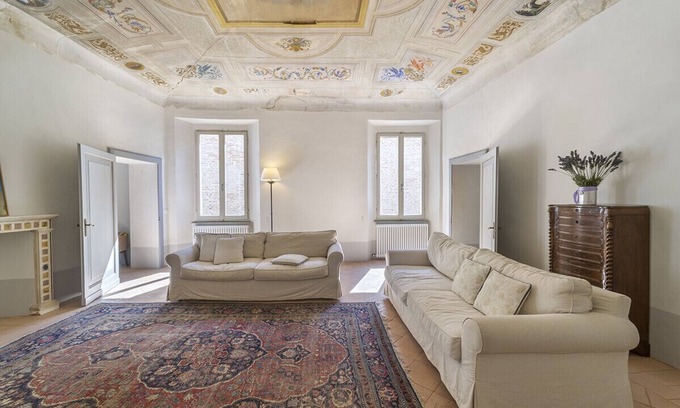 Mondavio Apartment | Living in an ancient palace in the historic village of Mondavio