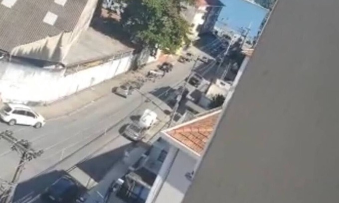 Ponta da Praia Apartment | Living room apartment on the beachfront