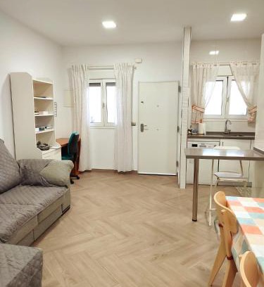 Puerto de la Torre Apartment | "LLEGAMOS A CASA" Málaga apartamento