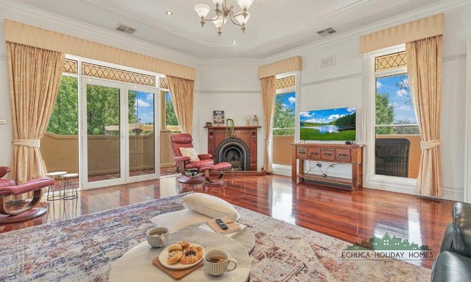 Echuca House | Llewoh on Crofton