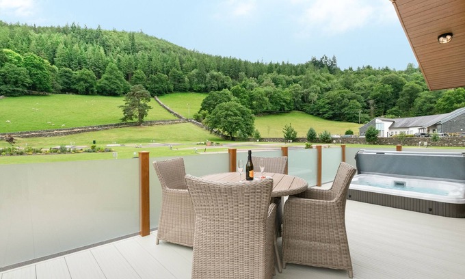 Gwynedd- Snowdonia House | Llyn Dinas Lodge - Two Bedroom House, Sleeps 4