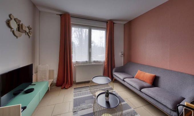Peronne House | LnBnB - Petite maison au cœur de Péronne - Face aux étangs