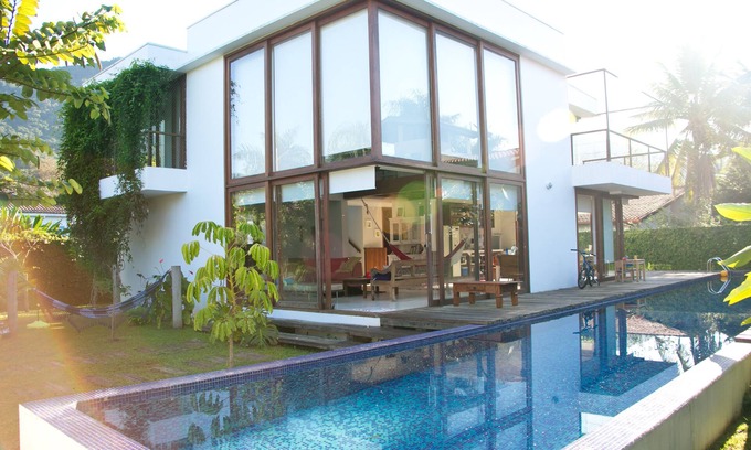Itamambuca House | Located 80m from the sea. Pool w 20m streak. High ceiling, Sky TV - Wi-Fi