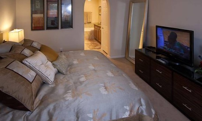 Desert Ridge Condo | Location, Location, Location - Golf, Shopping and the Mayo Clinic!
