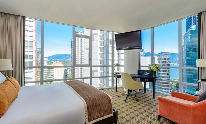 Coal Harbour Hotel | Loden Hotel