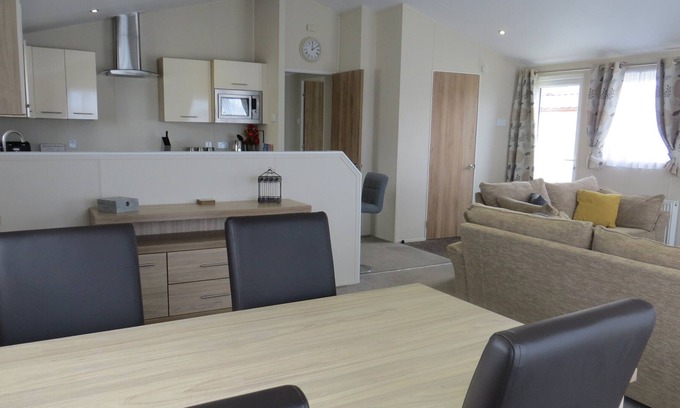 Hunstanton Apartment | Lodge Hill - Norfolk Holiday Homes