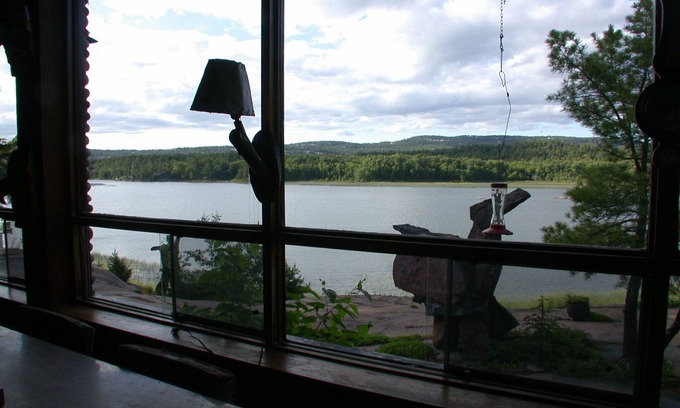 Killarney Cabin | Lodge with Breathtaking View of Georgian Bay and Lacloche Mnts
