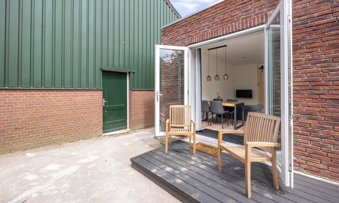 Leidschendam Apartment | Lodging 9: Spacious 2-person apartment.
