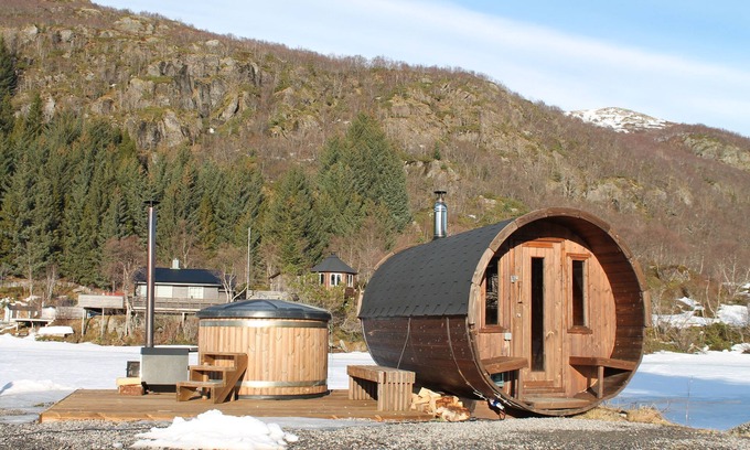 Stamsund Cabin | Lofoten Camp Storfjord