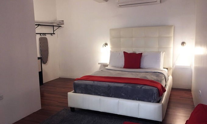 Ponce Centro Apartment | Loft Aparment Steps From Nightlife, Gladiolas II/Loft + Room/Free WIFI - 2102