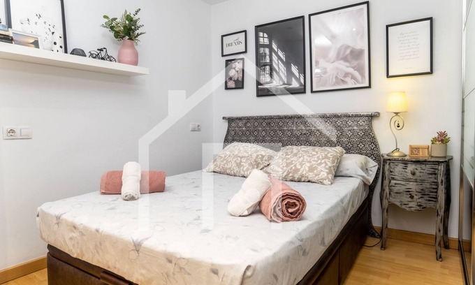 Centro y casco historico Apartment | Loft Arco de los zapatos with private car park