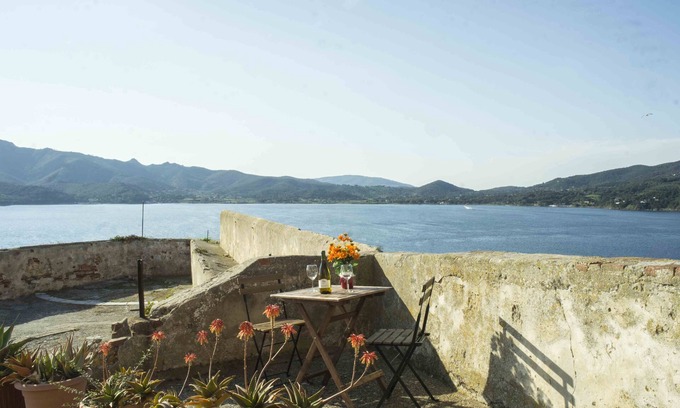 Portoferraio Old Town House | Loft in Forte Stella, built by Cosimo de' Medici in the 16th century