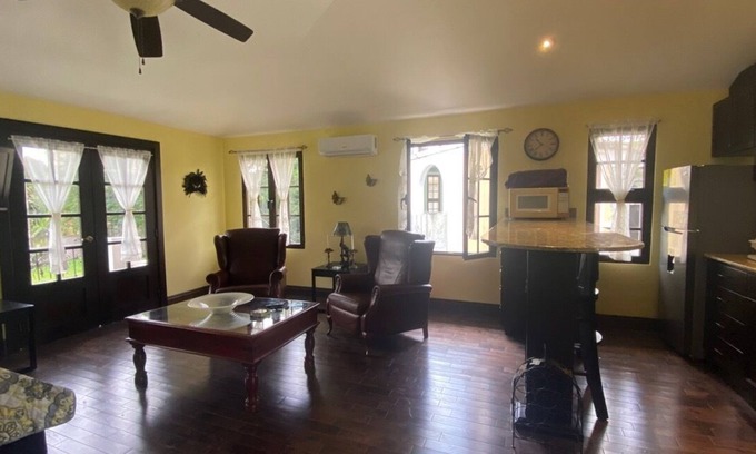 Santa Clara Apartment | Loft Style Medieval Tranquilite Assure a 1 km de la Plage