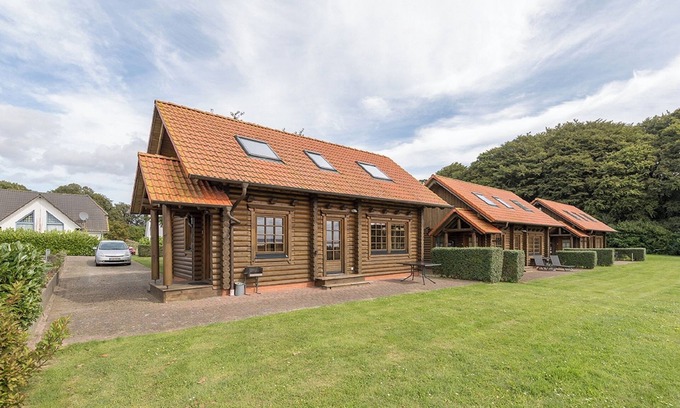 Sassnitz House | Log cabin Admiral Nelson - 1st row sea view, own sauna