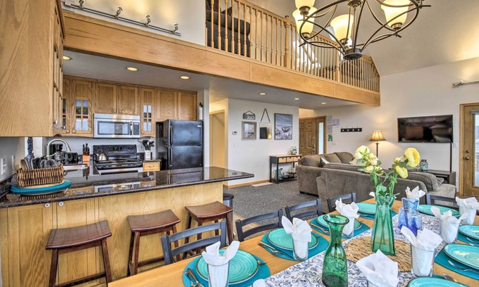 Roads End House | Logan Road Lookout, Lincoln City Home w/Game Room